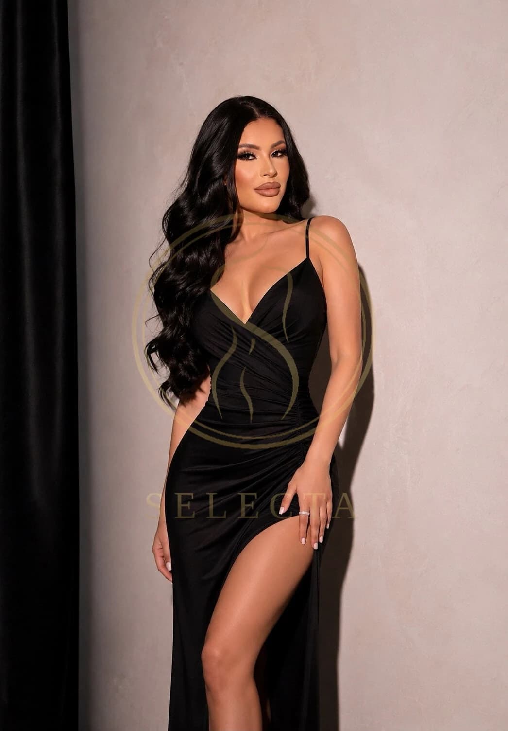 Alinna BR · escort Muse en Puerto Madero