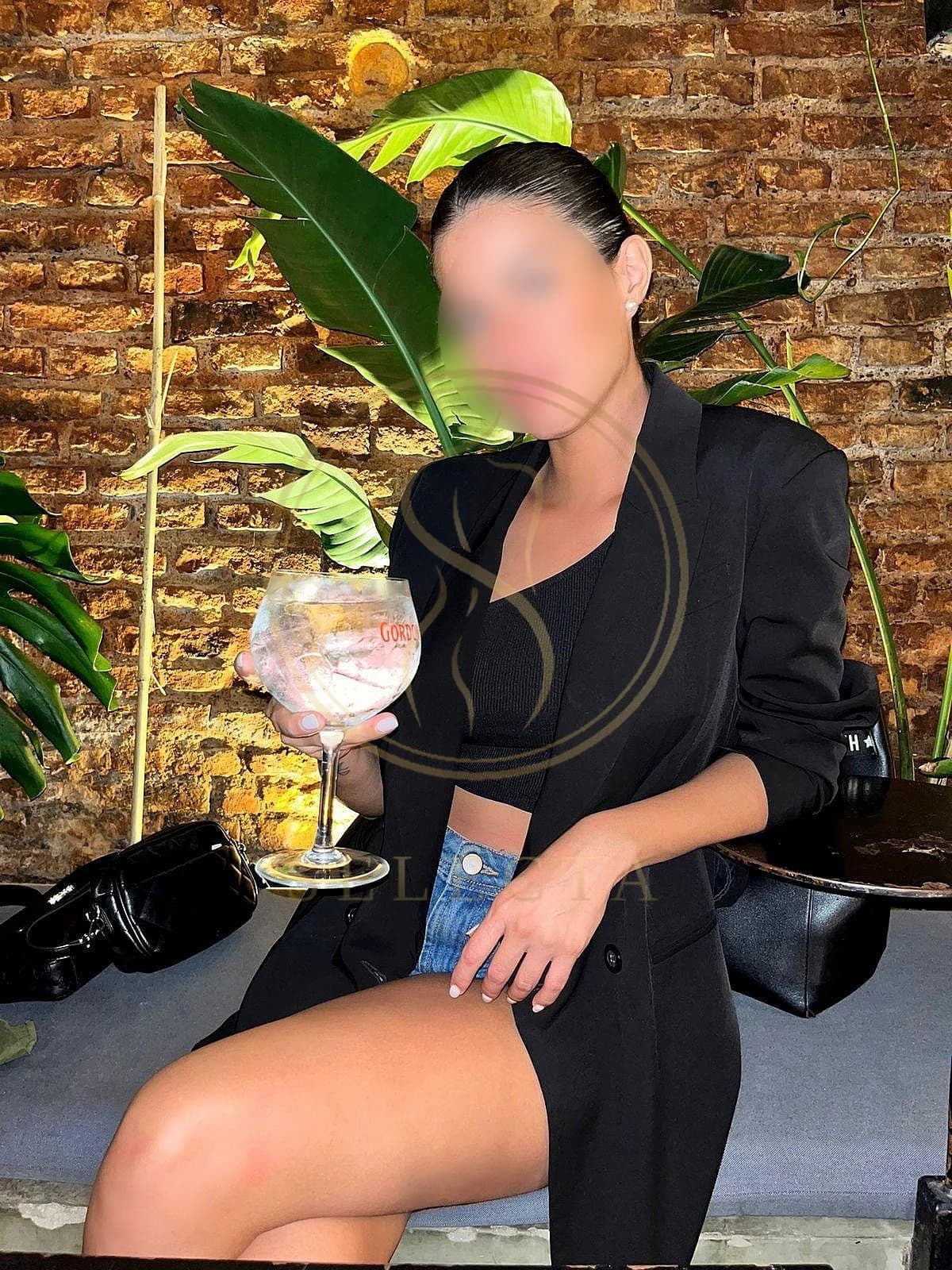 Catamir · escort Muse en Puerto Madero · Buenos Aires