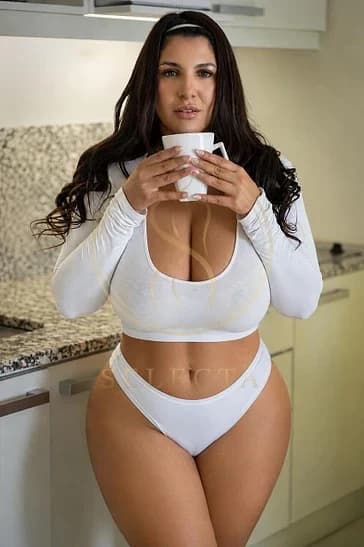 Felicitas · escort Selecta en Puerto Madero · Buenos Aires